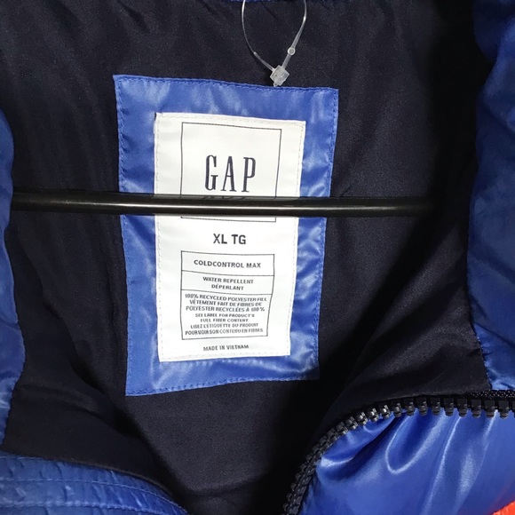 Beautiful Retro style Gap Cold Control Puffer ❄️💖 - Picture 3 of 8